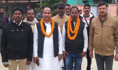 श्रीनगर प्रखंड प्रमुख के पद पर लोजपा नेता शाहनवाज आलम के निर्विरोध निर्वाचन से लोजपा वरिष्ठ नेता माधव सिंह प्रफुल्लित