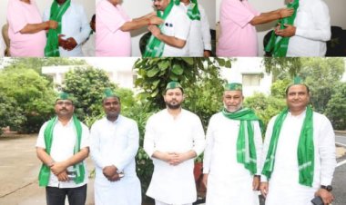 दो साल तक की ओवैसी की जारी संवादहीनता से खिन्न रहे चारो विधायकों ने सेक्युलर फ्रंट की मजबूती के लिए राजद का साथ पकड़ा